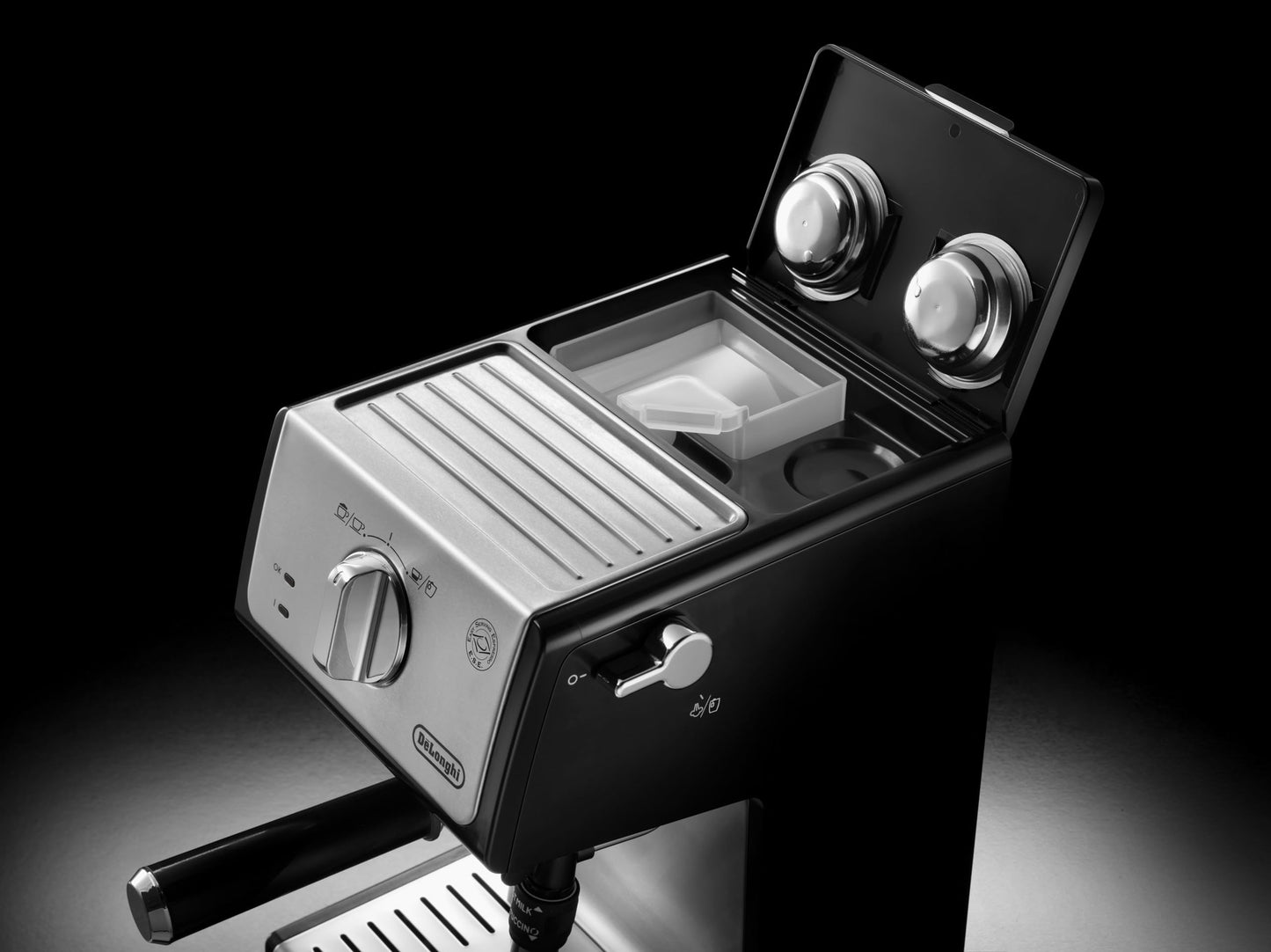 De'Longhi ECP35.31Traditional Barista Pump Espresso Machine, Coffee and Cappuccino Maker, Black